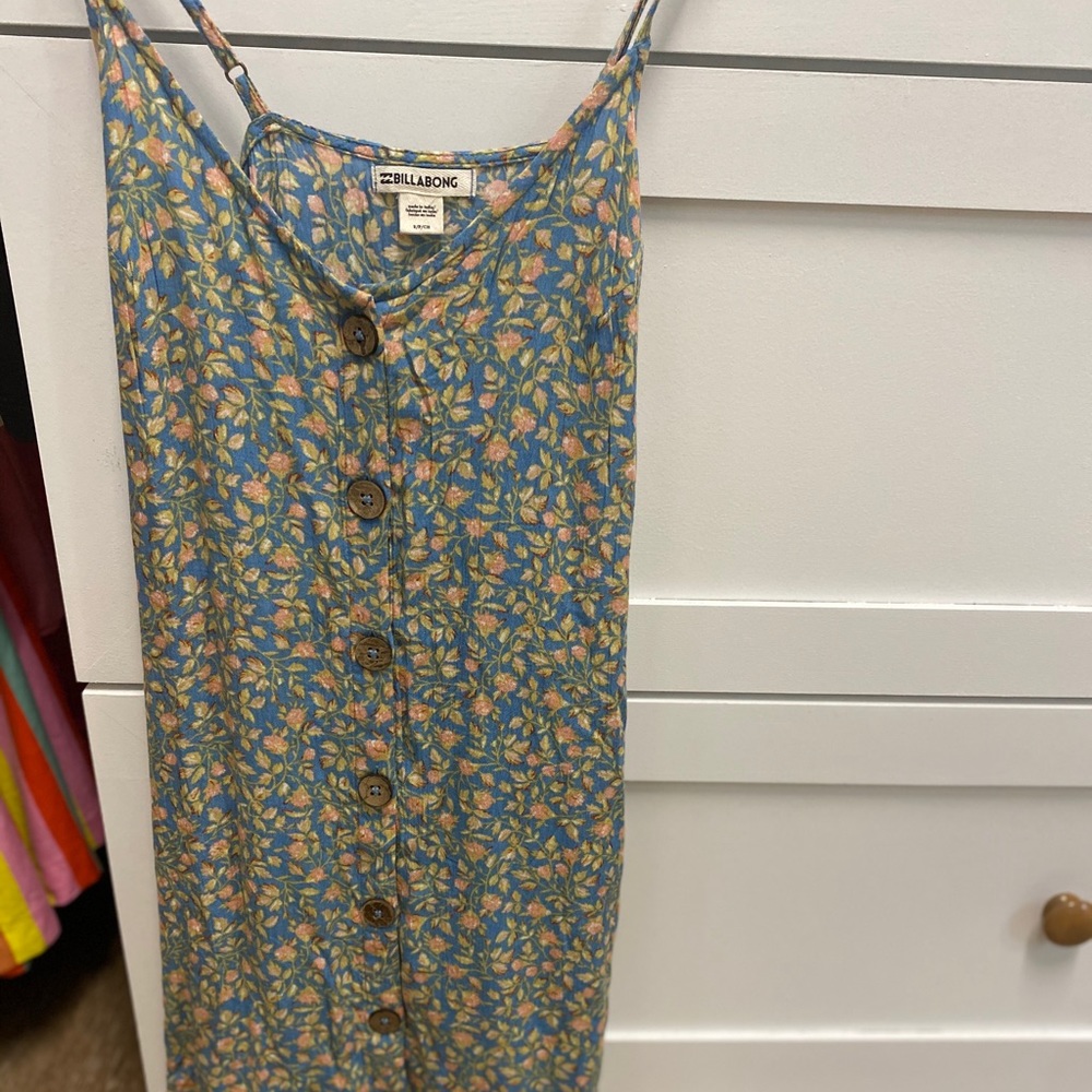 NEVER WORN! BRAND NEW Billabong sun dress